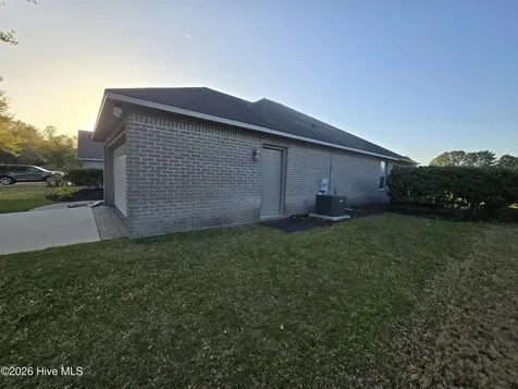 51 Castle Bay Drive Hampstead NC 28443