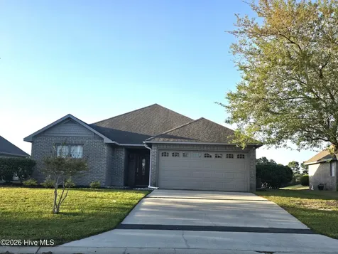 51 Castle Bay Drive Hampstead NC 28443