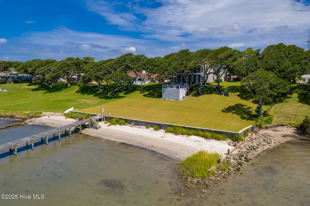4101 Sound Drive Morehead City NC 28557