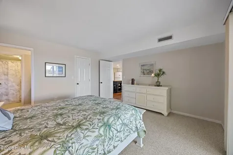 10300 Coast Guard Road Emerald Isle NC 28594