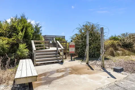 10300 Coast Guard Road Emerald Isle NC 28594