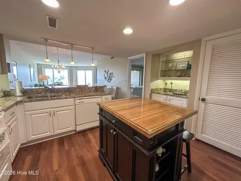 10300 Coast Guard Road Emerald Isle NC 28594