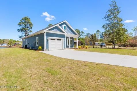 2317 Frink Lake Drive Southport NC 28461
