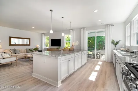 2146 Marietta Circle NW Ash NC 28420