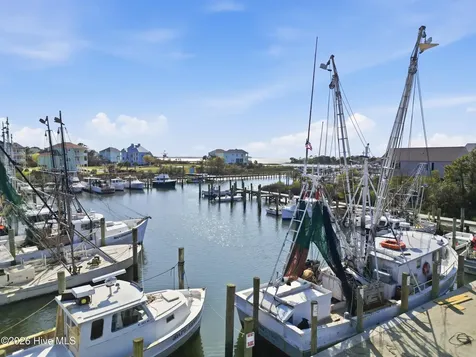 360 Island Road Harkers Island NC 28531