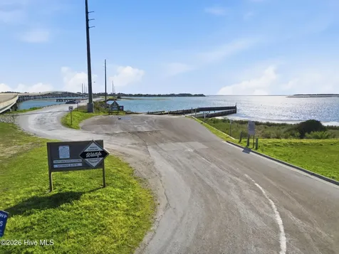 360 Island Road Harkers Island NC 28531