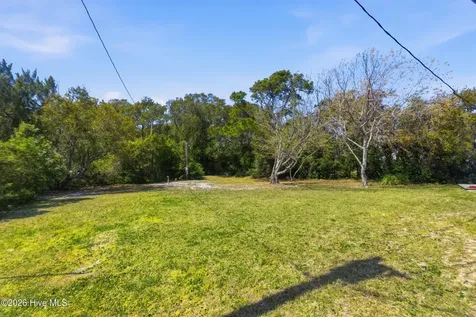 360 Island Road Harkers Island NC 28531