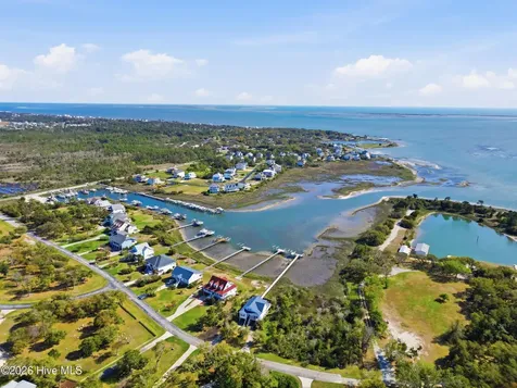 360 Island Road Harkers Island NC 28531