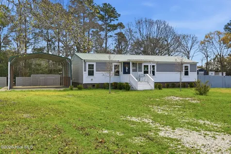 2228 Harbor Ridge Drive SE Bolivia NC 28422
