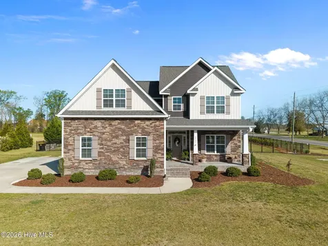 2737 Cox Farm Road Greenville NC 27858