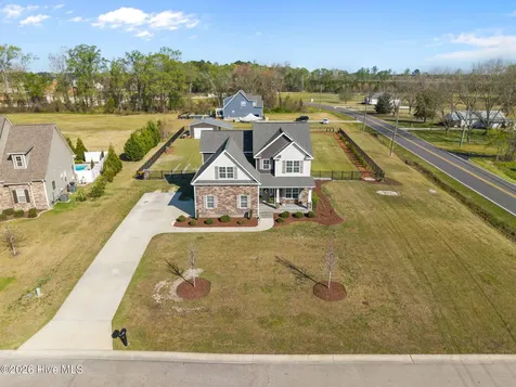2737 Cox Farm Road Greenville NC 27858