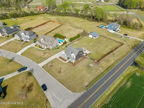 2737 Cox Farm Road Greenville NC 27858