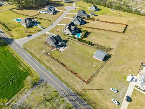 2737 Cox Farm Road Greenville NC 27858