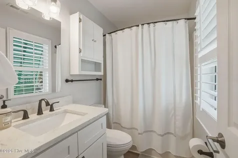 7 Bermuda Greens Pine Knoll Shores NC 28512