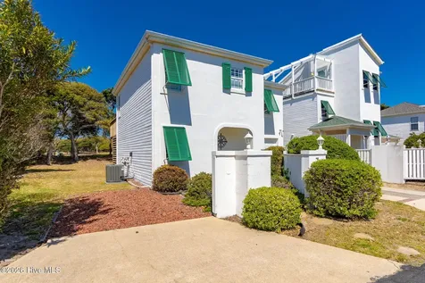 7 Bermuda Greens Pine Knoll Shores NC 28512