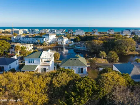 7 Bermuda Greens Pine Knoll Shores NC 28512
