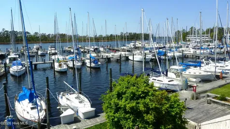 901 Bee Tree Court New Bern NC 28560