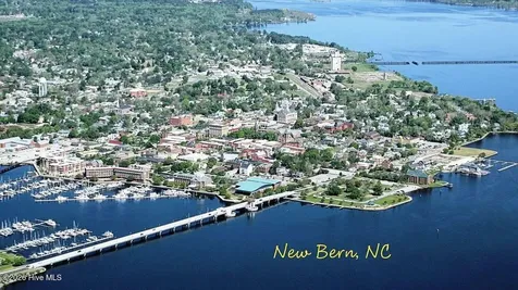 901 Bee Tree Court New Bern NC 28560