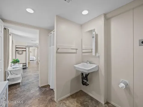 111 Woodpecker Road Holly Ridge NC 28445