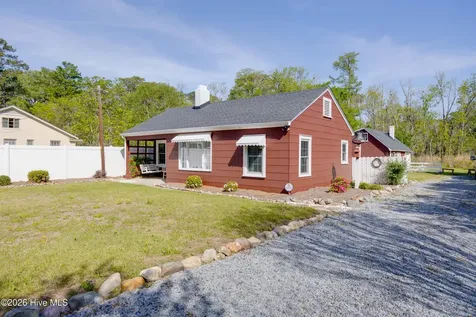 322 River Road Washington NC 27889