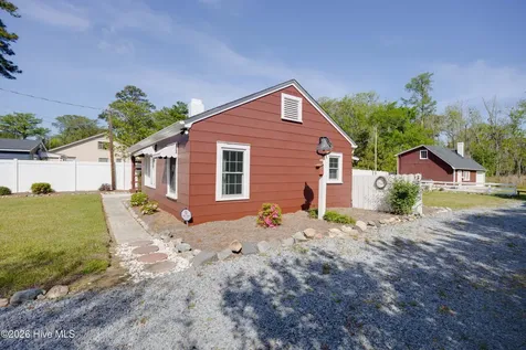322 River Road Washington NC 27889