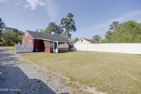 322 River Road Washington NC 27889