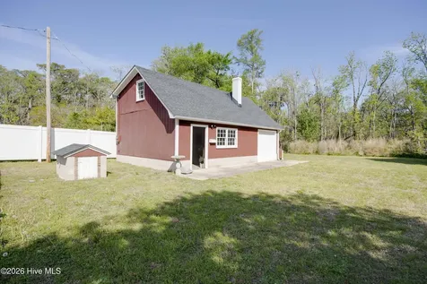 322 River Road Washington NC 27889
