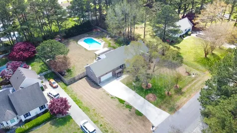 147 N Point Boulevard Moyock NC 27958
