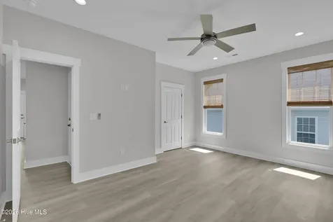 228 NE 38th Street Oak Island NC 28465