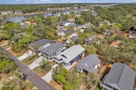 228 NE 38th Street Oak Island NC 28465