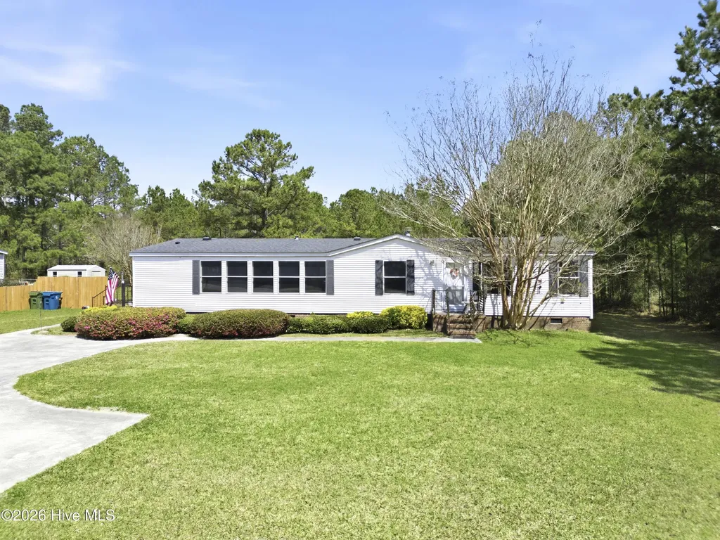 275 Folkstone Road Holly Ridge NC 28445