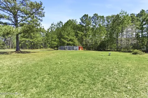 275 Folkstone Road Holly Ridge NC 28445