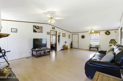 275 Folkstone Road Holly Ridge NC 28445