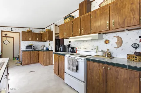 275 Folkstone Road Holly Ridge NC 28445