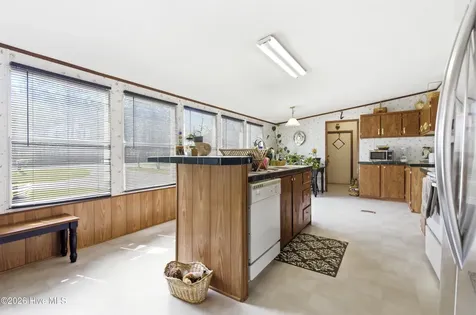 275 Folkstone Road Holly Ridge NC 28445