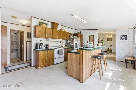 275 Folkstone Road Holly Ridge NC 28445