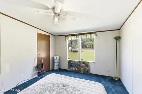 275 Folkstone Road Holly Ridge NC 28445