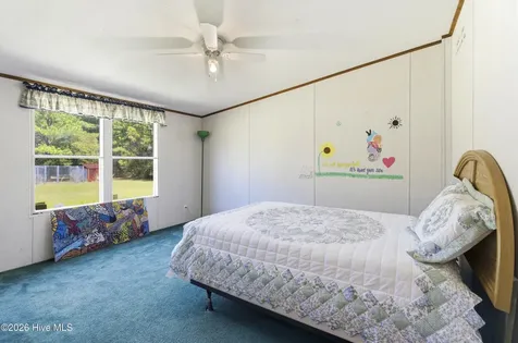 275 Folkstone Road Holly Ridge NC 28445