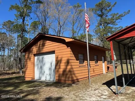 1040 Wetherington Landing Road Stella NC 28582