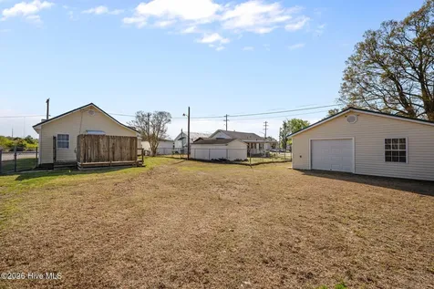 1304 Albemarle Avenue Tarboro NC 27886