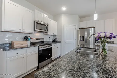8315 Slippery Elm Court Winnabow NC 28479