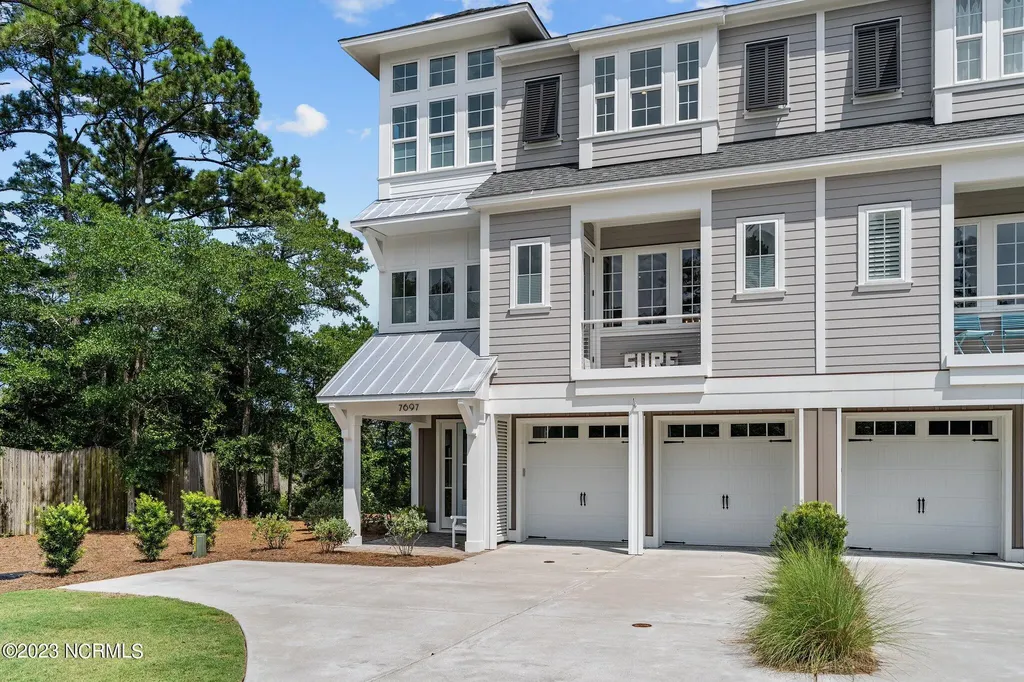 7697 Dunewalk Court Wilmington NC 28409