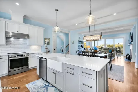 7697 Dunewalk Court Wilmington NC 28409