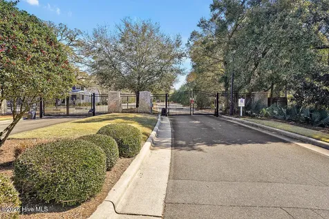 7697 Dunewalk Court Wilmington NC 28409