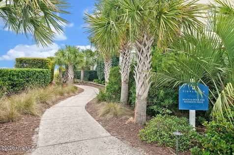 7697 Dunewalk Court Wilmington NC 28409
