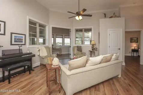 113 Harold Avenue Swansboro NC 28584