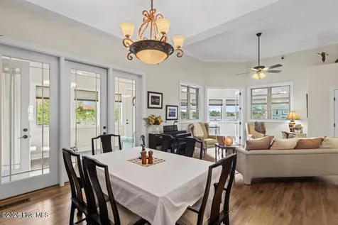 113 Harold Avenue Swansboro NC 28584