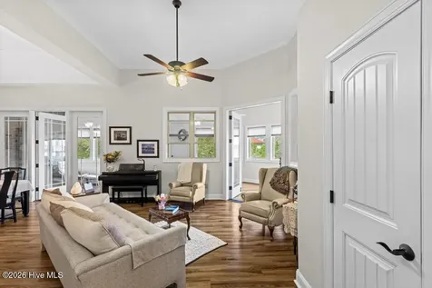 113 Harold Avenue Swansboro NC 28584
