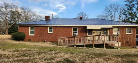 305 N 2nd Street Macclesfield NC 27852