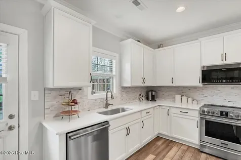 124 Lark Drive West End NC 27376